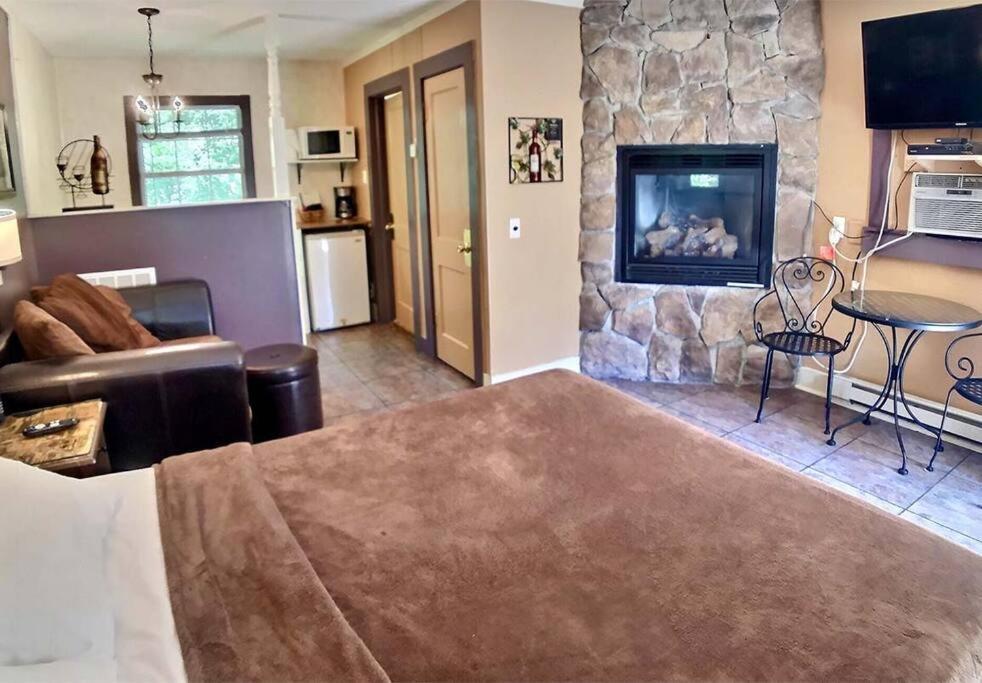 D'Vinery Rock Cottage/ #6 Eureka Springs Luaran gambar